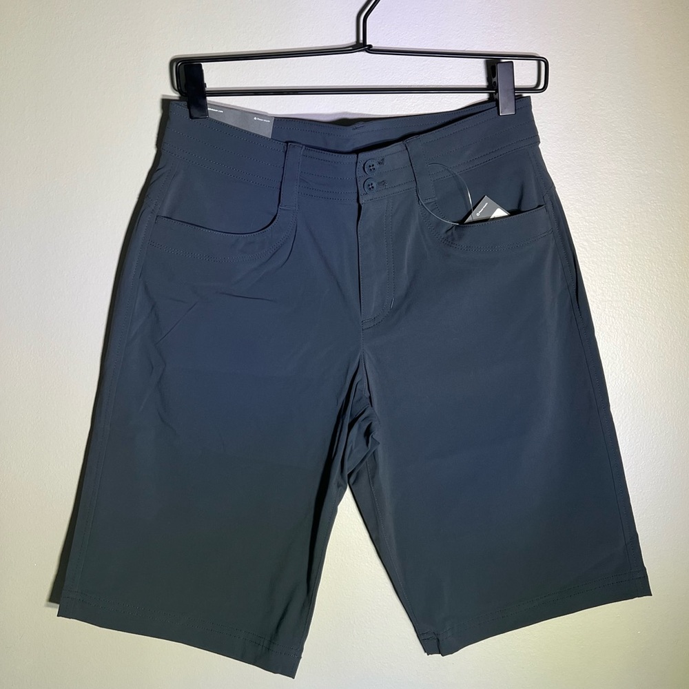 Eddie Bauer Women's Sightscape Horizon Grey Bermuda Short Size 4 - NWT